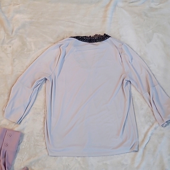 Set of 2 White Blouses with Black Details - Picture 2 of 4